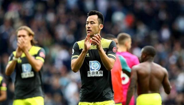 的比赛中迎 的比赛中迎