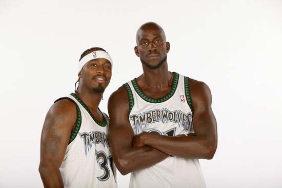 详解棒球规则中的球员下放与免责期规定及其对年轻球员职业规划的影响